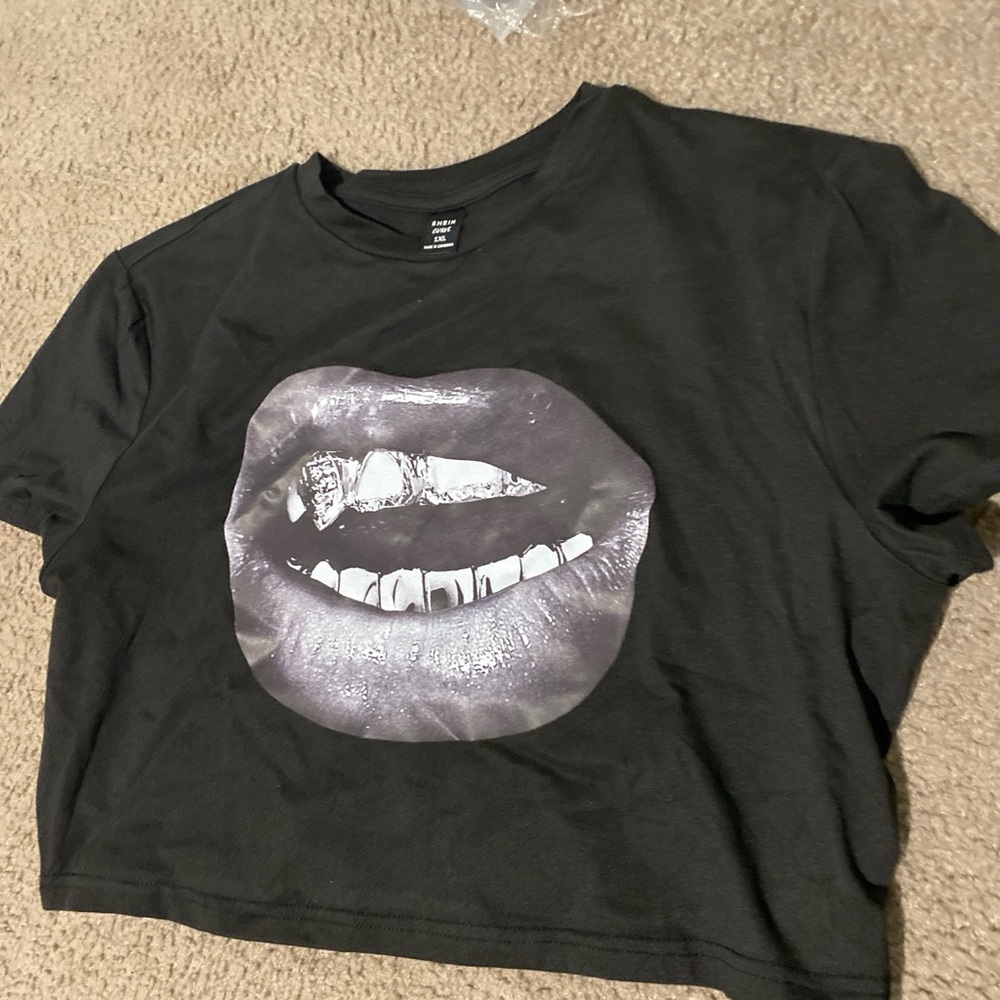 Black Graphic Tee with Lip Print